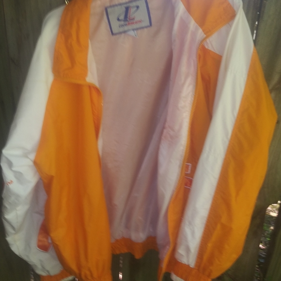 Jacket - Picture 3 of 4